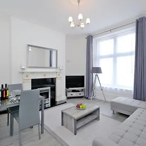 Orange Union Grove Apartment
